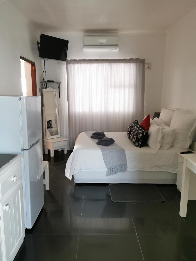 Ballina Ga-El Guesthouse พอร์ตเอลิซาเบธ ภายนอก รูปภาพ